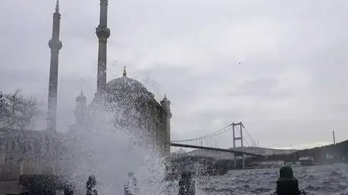 Meteoroloji Genel Müdürlüğü, Ege ve Marmara'da hava durumu uyarısı yaptı.