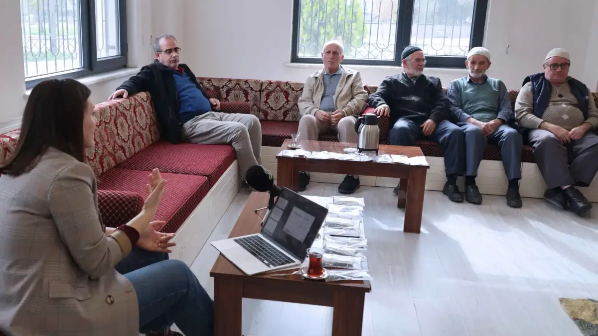 Karatay'da teknoloji bağımlılığı ile mücadele eğitimi.