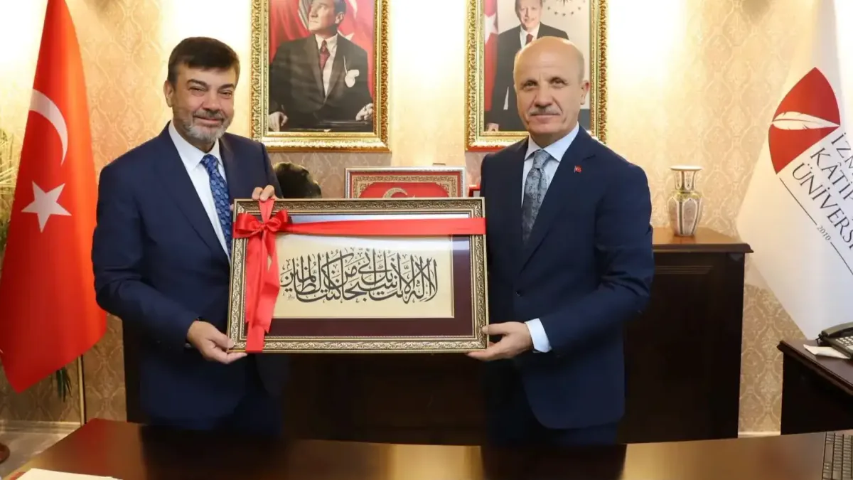 YÖK Başkanı Prof. Dr. Özvar, İzmir Kâtip Çelebi Üniversitesi'ni ziyaret etti