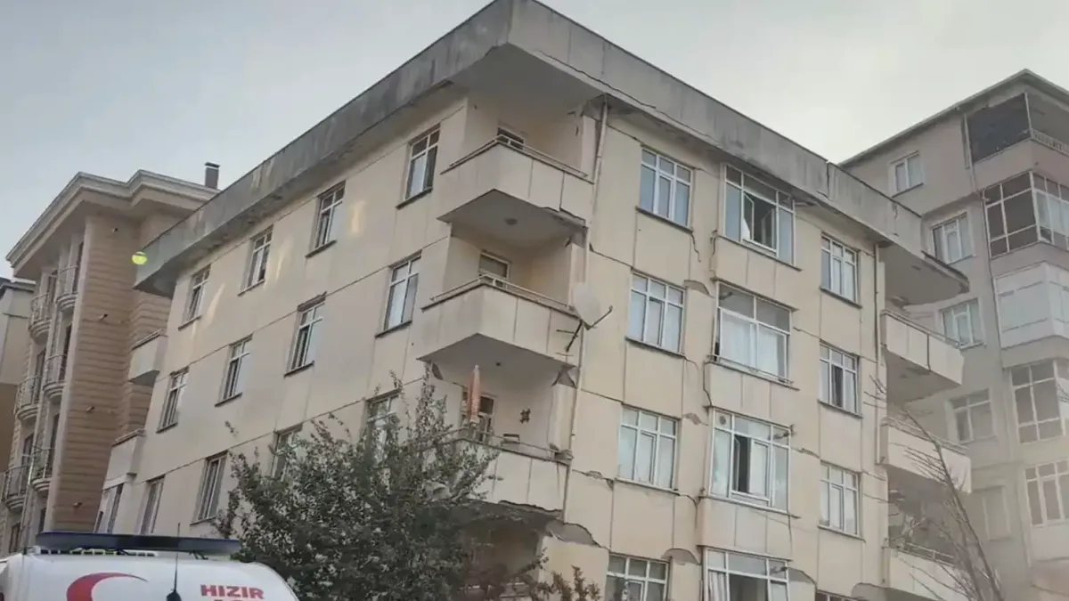 Maltepe'deki çökmenin ardından binalarda tadilat riskleri