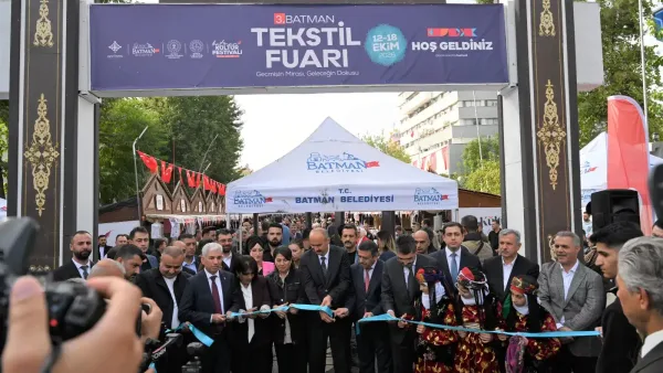 Batman 3. Tekstil Fuarı'nın açılış töreninden bir görüntü.