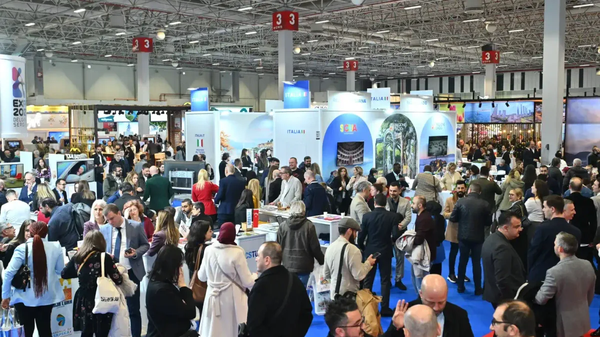 EMITT fuarının 30. yılı için BookingAgora ile yapılan iş birliği.
