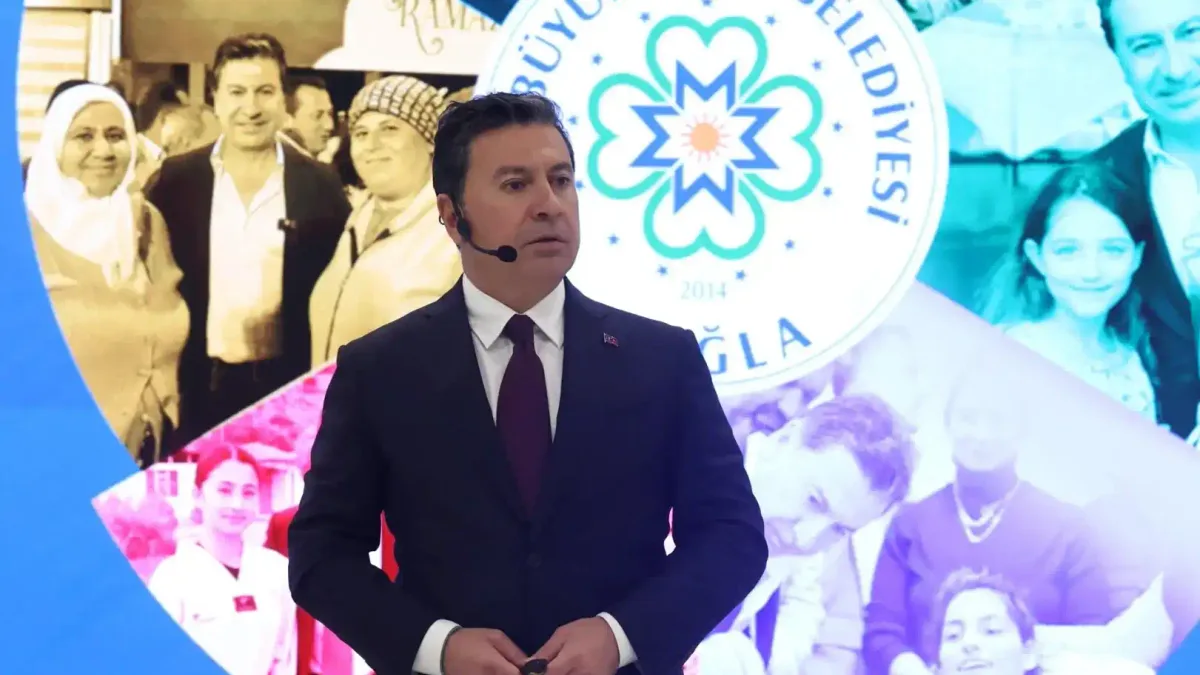 Muğla Büyükşehir Belediye Başkanı Ahmet Aras, bağımsızlık kararını açıkladı.