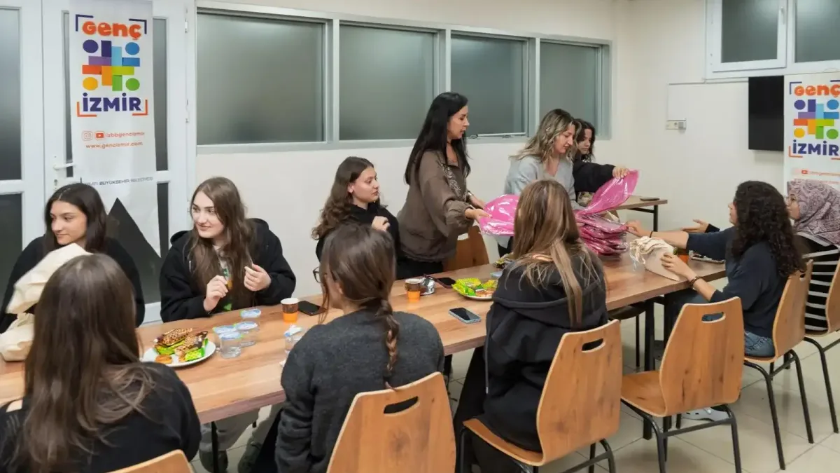 İzmir Büyükşehir Belediyesi'nin kız öğrencilere sunduğu konaklama tesisi.