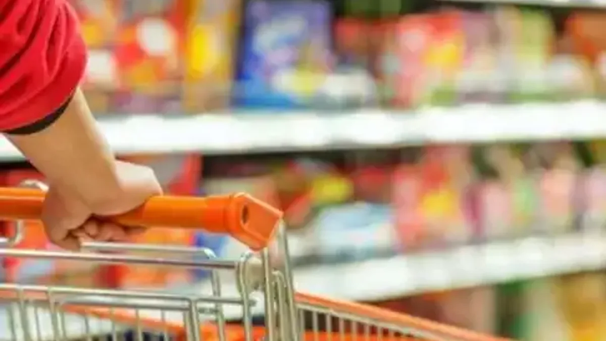 Ticaret satış hacmi perakende ile yükseliyor