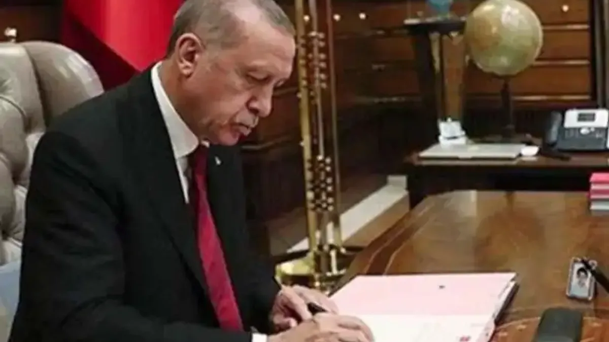 Görevden almalar Resmi Gazete'de yayımlandı.