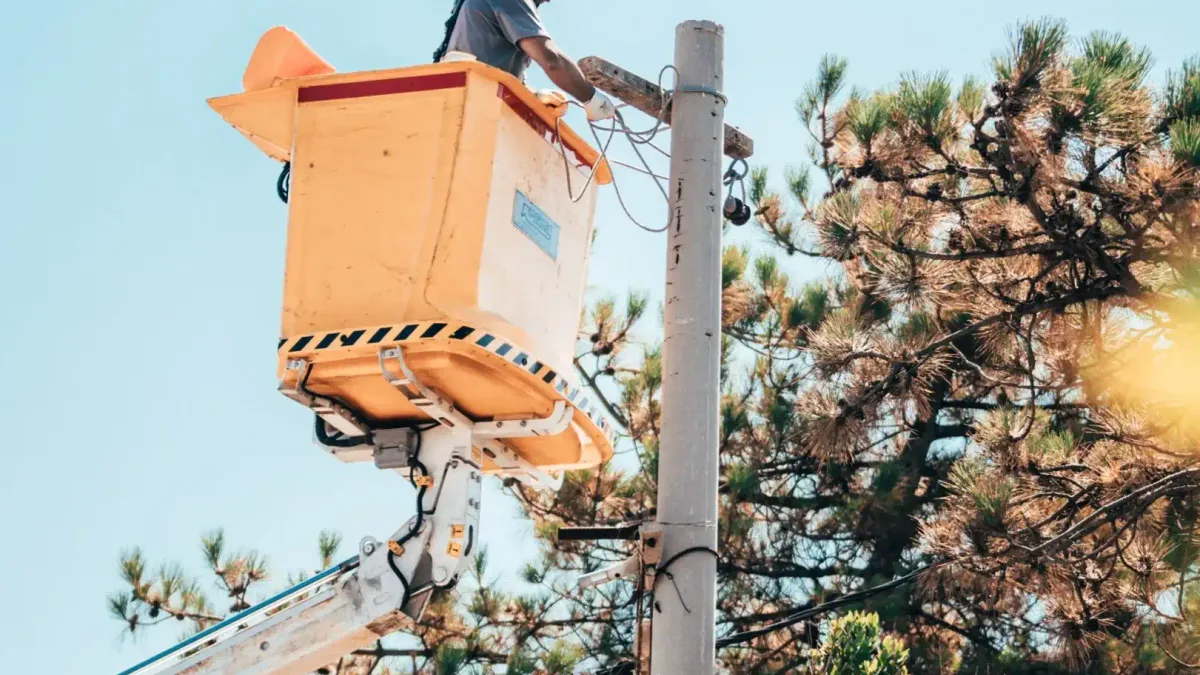 Ankara'da enerji altyapısını güçlendirmek için yapılan çalışmalar.