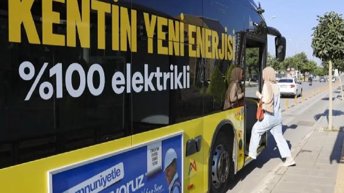Mersin’de toplu taşımaya elektrikli dokunuş