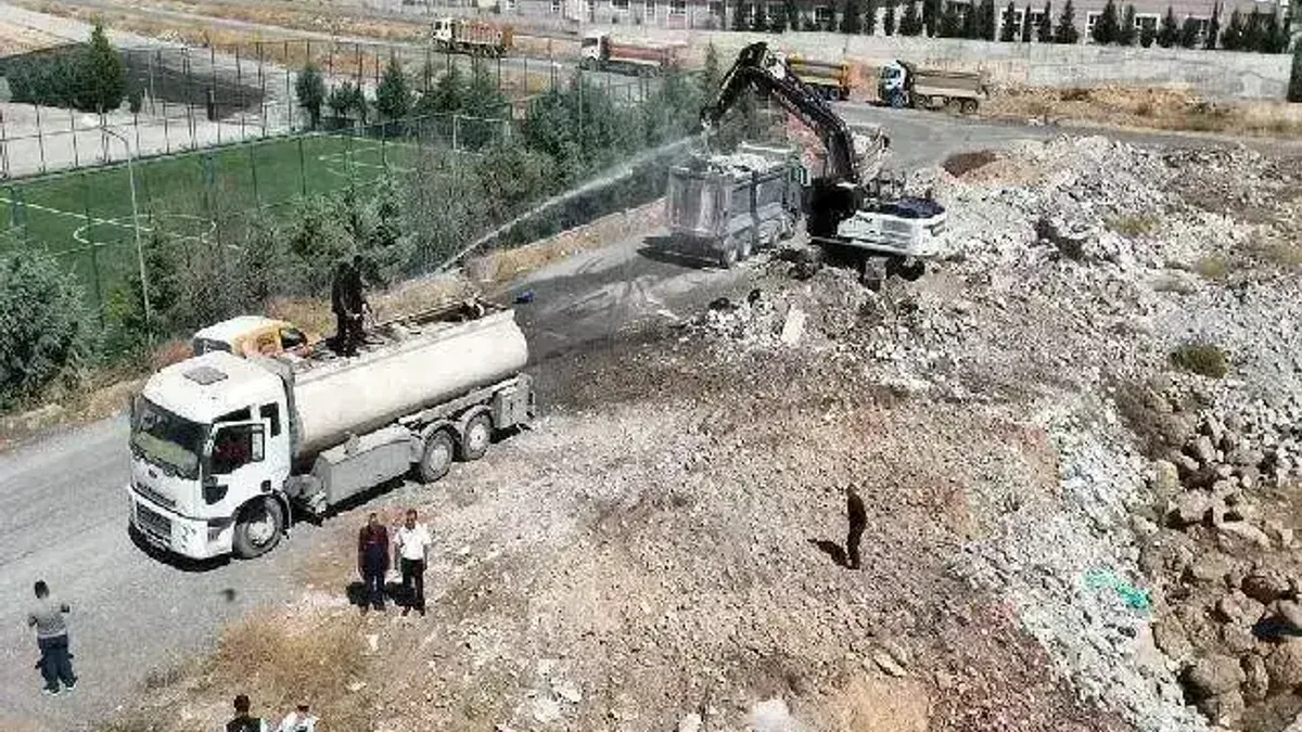 Kaçak hafriyat döküm alanlarında temizlik