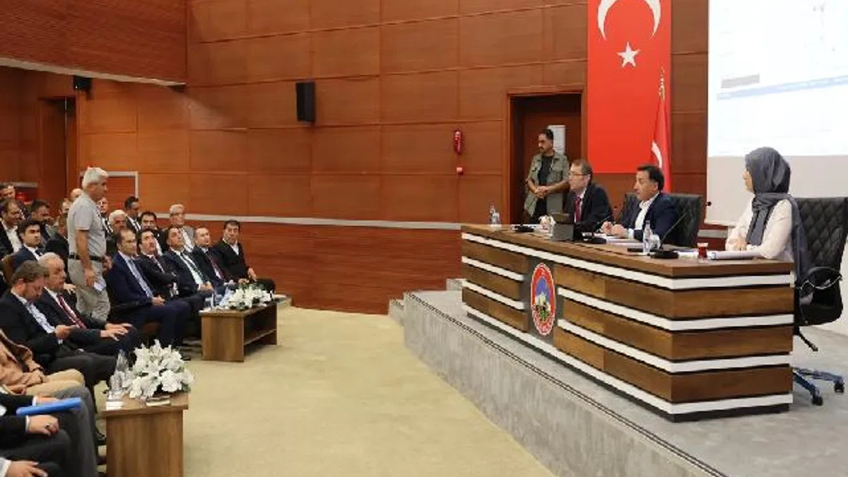 Kayseri’de yatırım ve koordinasyon toplantısı
