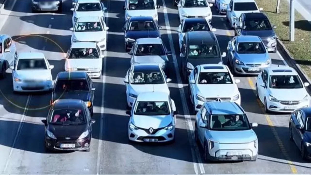 Gaziantep’te 10 günde 389 sürücüye hatalı şerit cezası