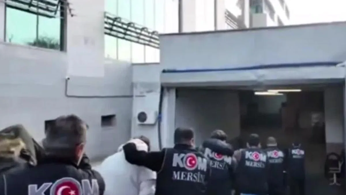 Mersin'de lavaş tekeline büyük darbe! 17 tutuklama, milyarlık hesaplara el konuldu