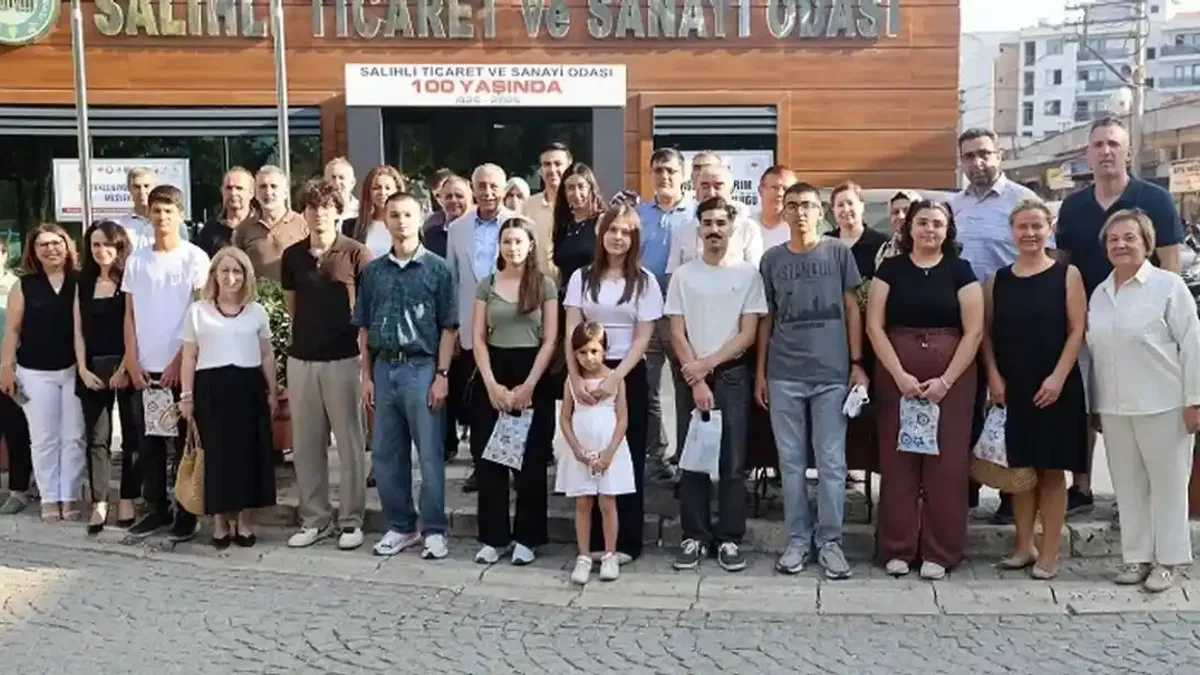 Salihli TSO, başarılı öğrencileri ödüllendirdi