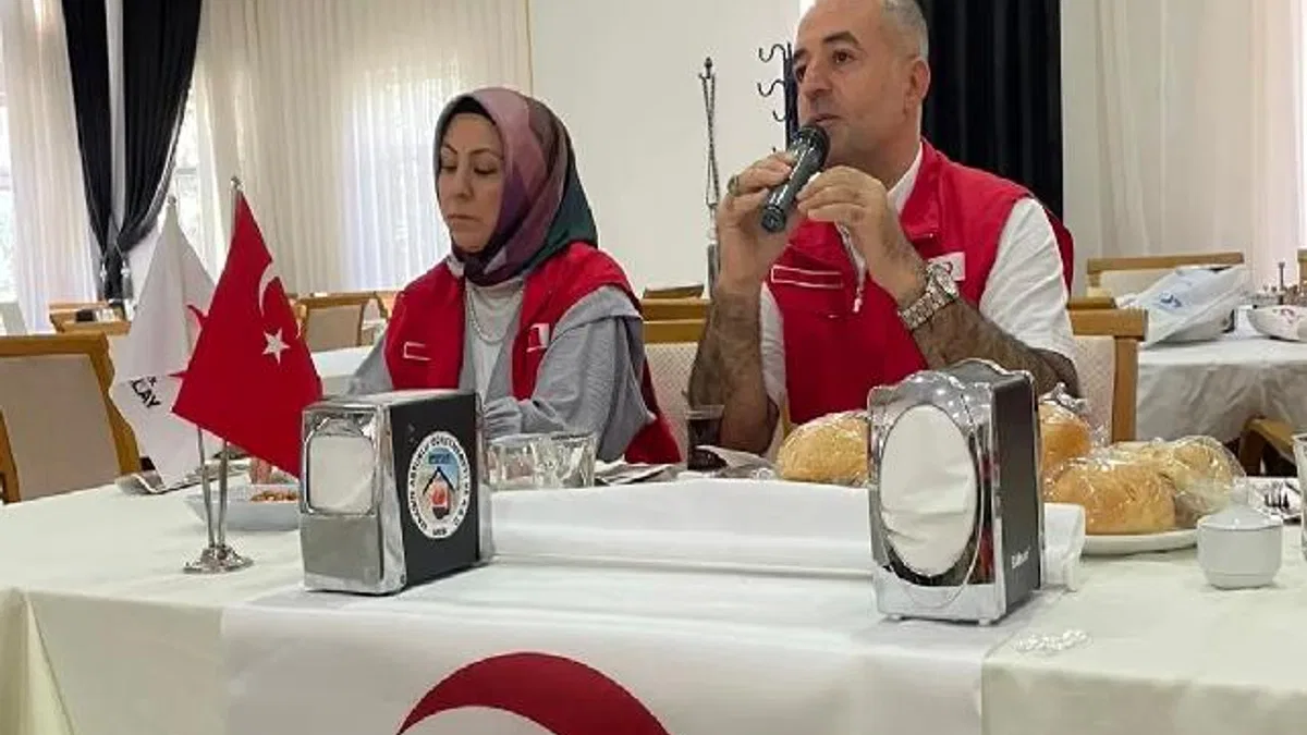 Türk Kızılayı Artuklu Şubesi'nden istişare ilgisi