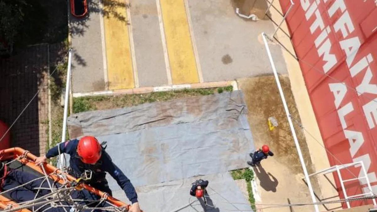 Antalya itfaiyesinin yeni erleri görev yerlerine atandı