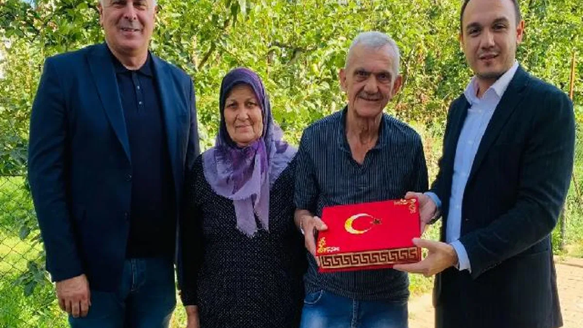 İzmit'ten kahraman gazilere ziyaretler sürüyor