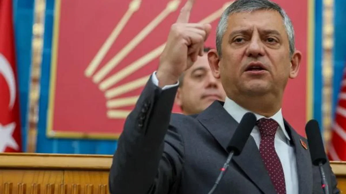 Özgür Özel: İç cepheyi bozan biz değiliz!... Bakan Gürlek'e beyan çağrısı