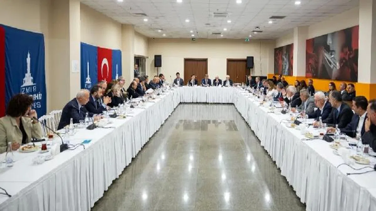 İzmir'de su krizi masaya yatırıldı