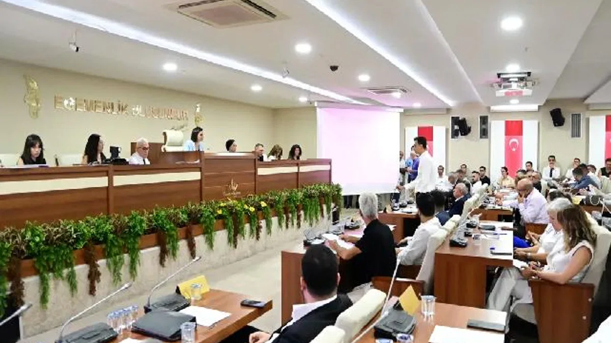 İzmir Karabağlar'dan eğitime güçlü destek