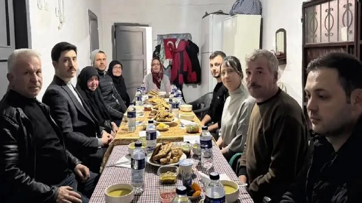 Bilecik Kaymakamı, şehit ailesinin sofrasına konuk oldu