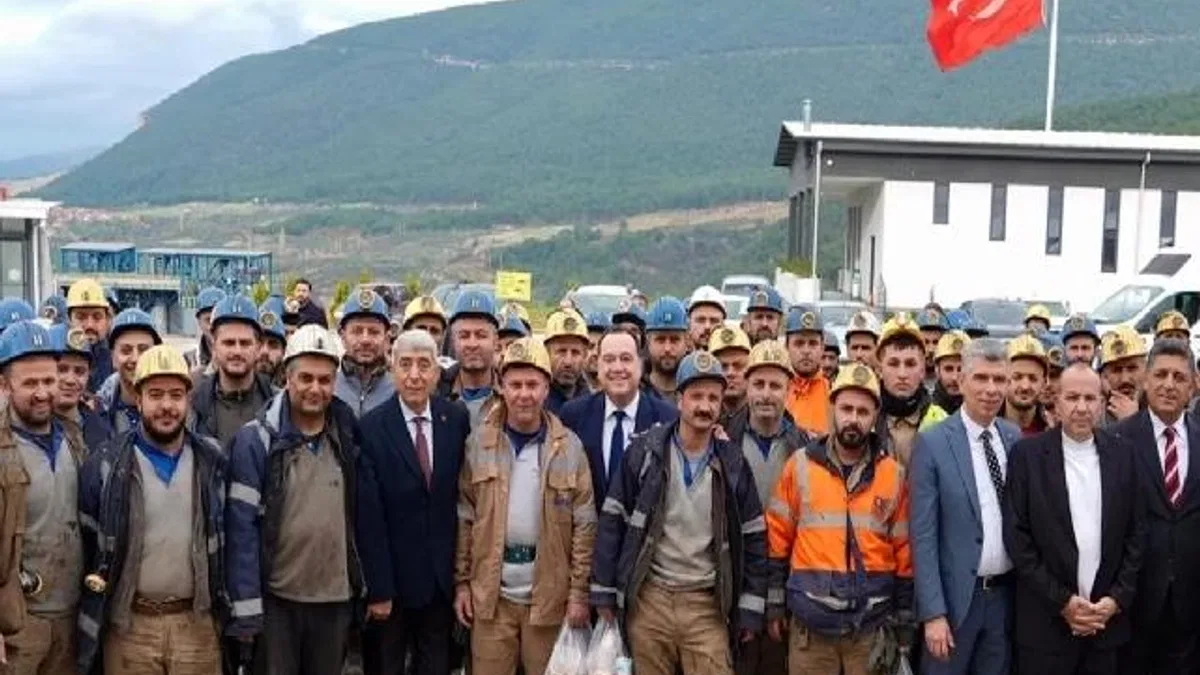 Madenciler Günü’nde Soma’da anlamlı ziyaret