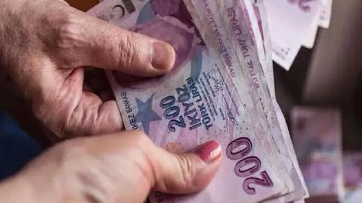 Yaşlı ve engelli aylıklarında 6,2 milyar TL hesaplarda