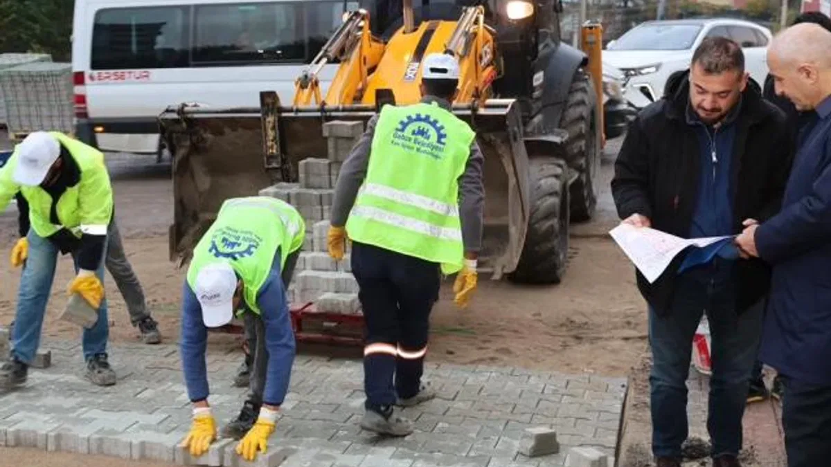 Kocaeli Gebze'de üstyapı çalışmalarını yerinde incelendi