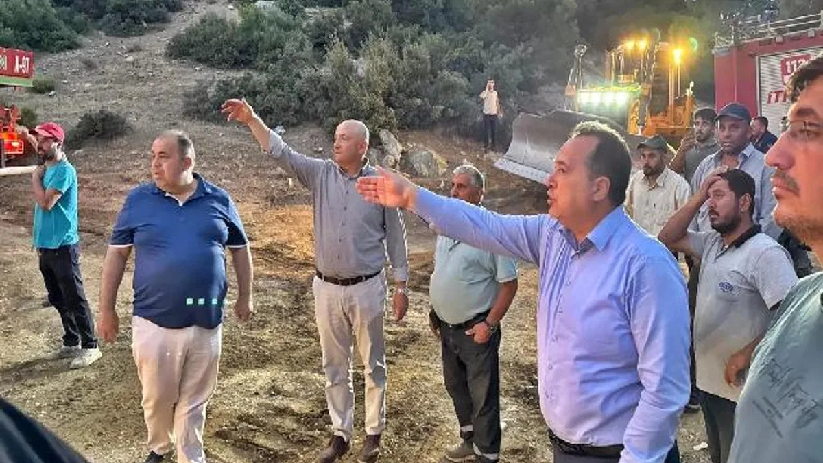 Manisa'da Başkan Dutlulu yangın bölgesinde saha çalışmalarını inceledi