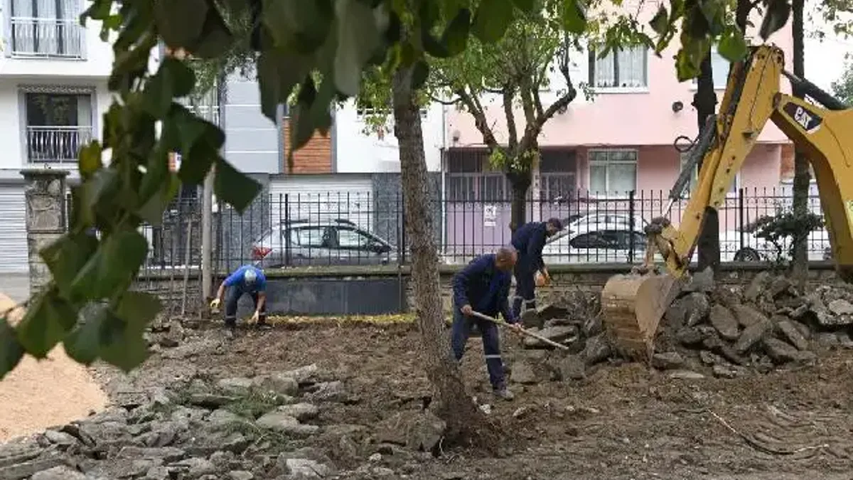 Bursa Osmangazi’de mahalleler yeni park alanlarıyla güzelleşiyor