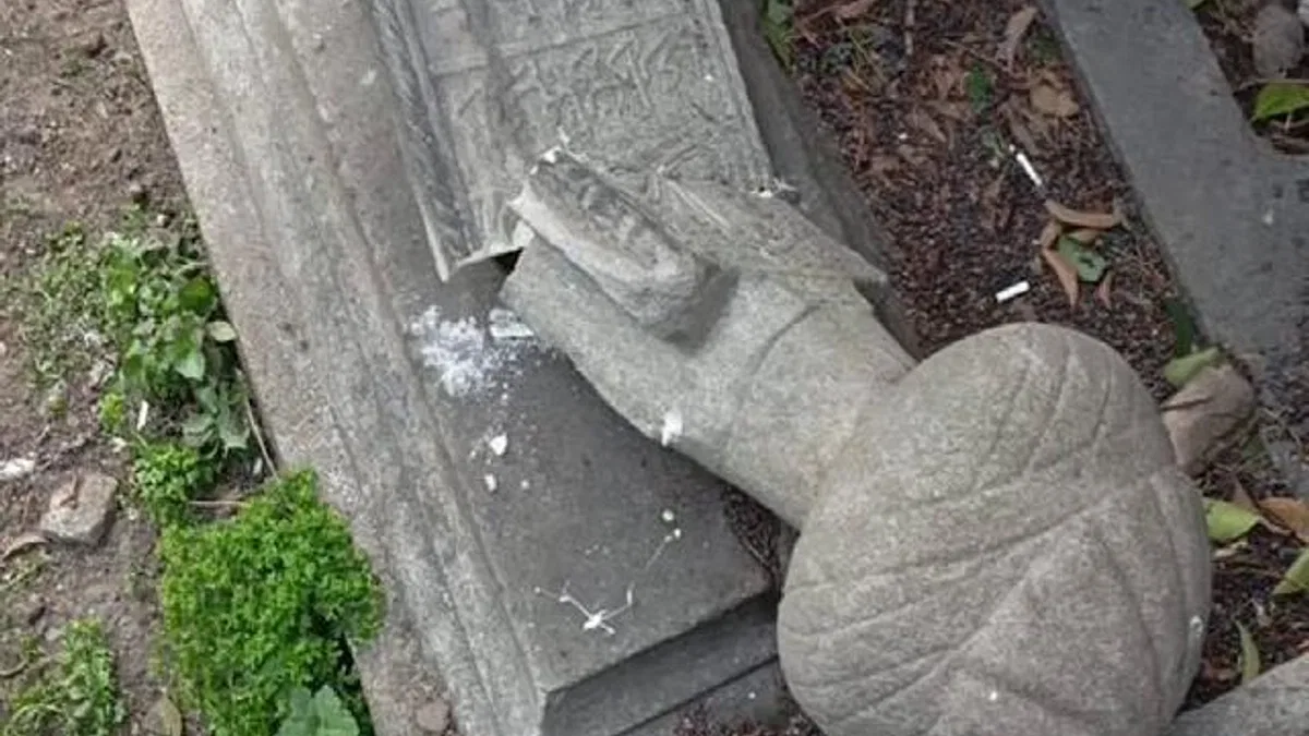 İstanbul'da bir grup maskeli cami ve hazirelere zarar verdi! Vali Gül vatandaşları uyardı!