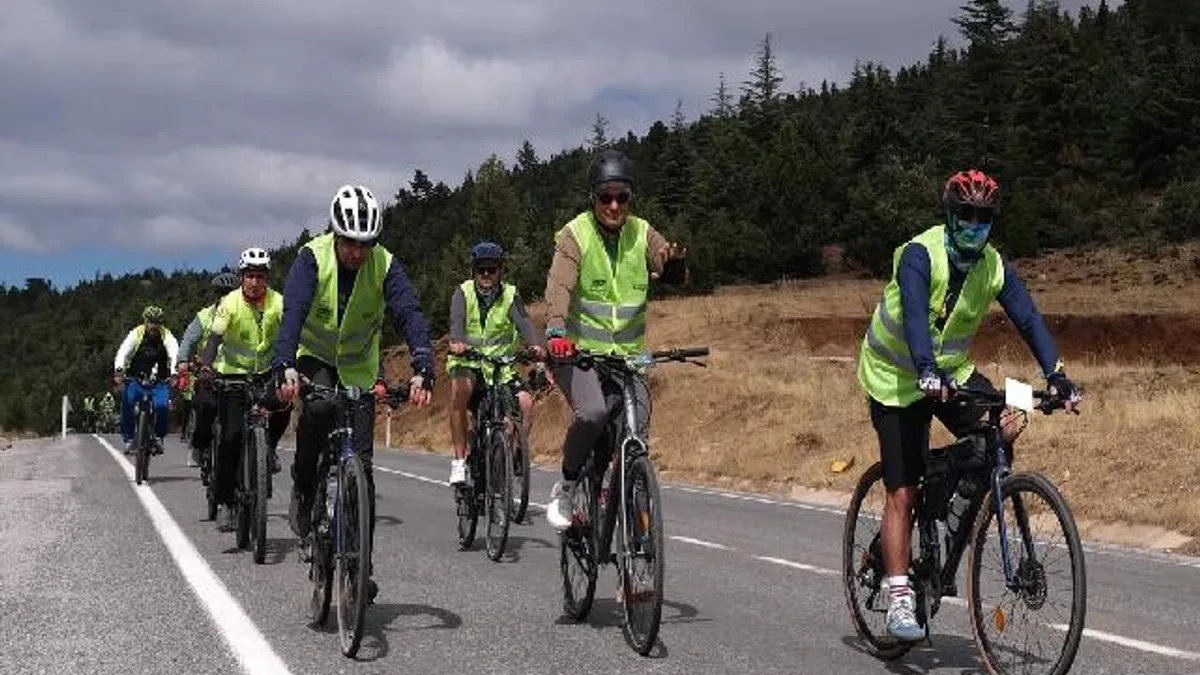 Keykubad’ın izinde pedallar kuraklığa dikkat çekti