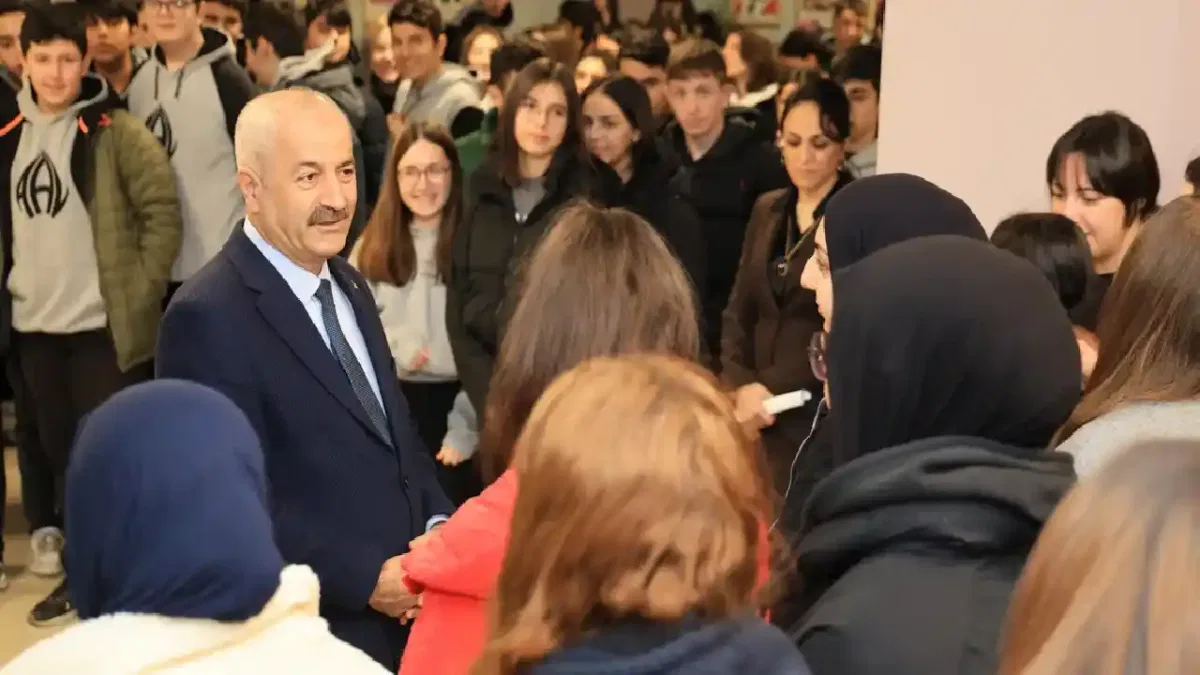 Gebze'de üniversite eğitim desteği için başvurular başladı