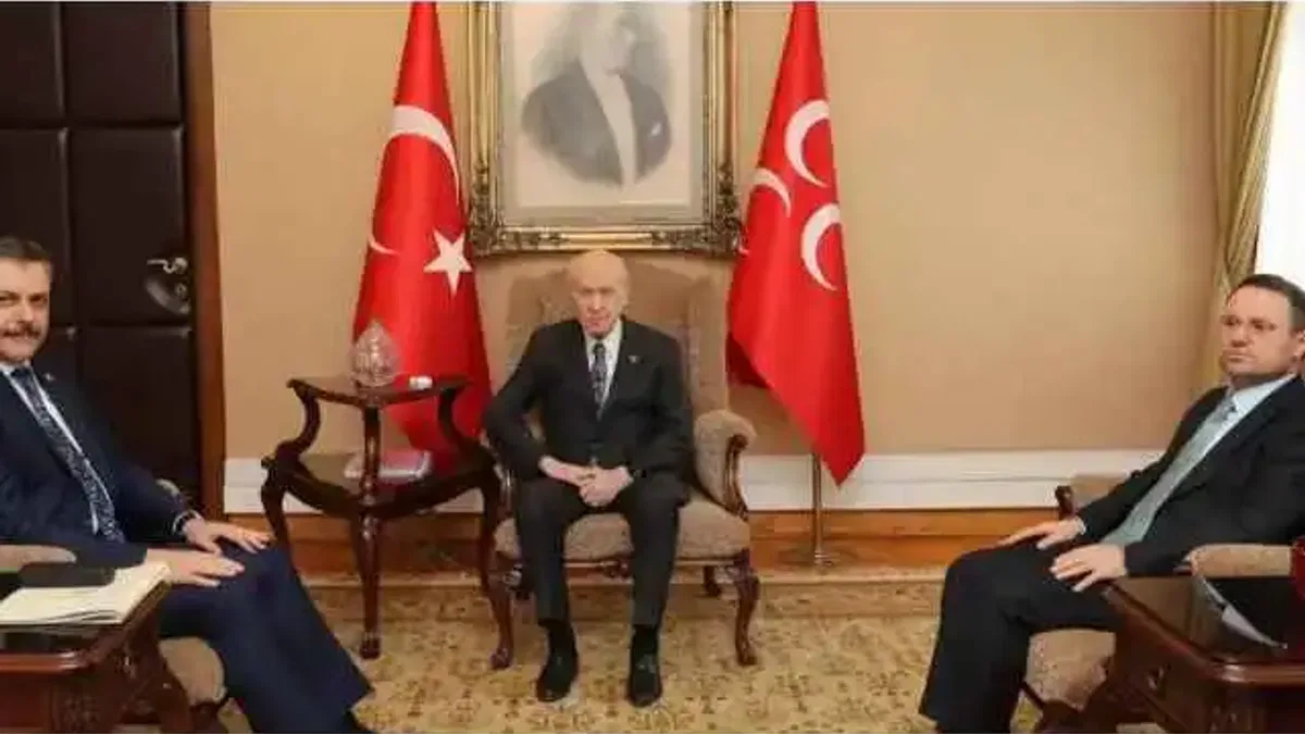 İki bakandan MHP lideri Bahçeli'ye ziyaret