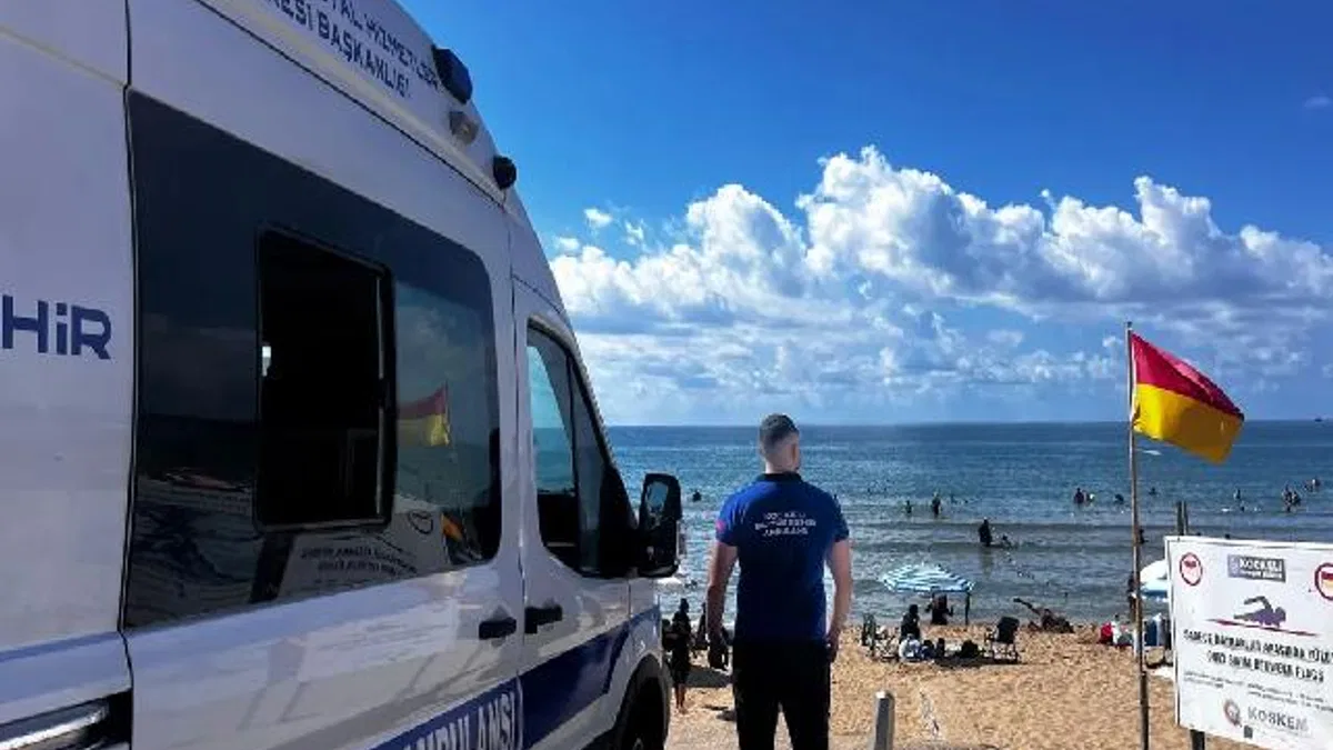 Kocaeli'den sahillere sağlık kalkanı... 'Nakil Ambulans' ekibi sahil nöbetinde