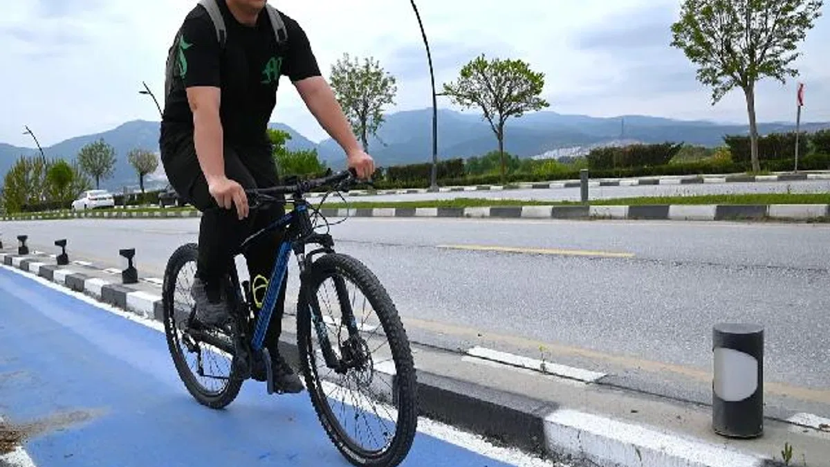 Yenilenen bisiklet yolu öğrencilerden tam not aldı