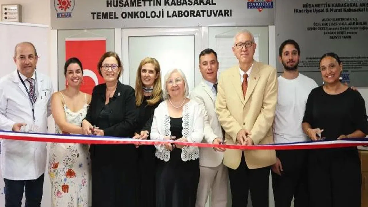 DEÜ’de yenilenen Onkoloji laboratuvarı hizmete açıldı