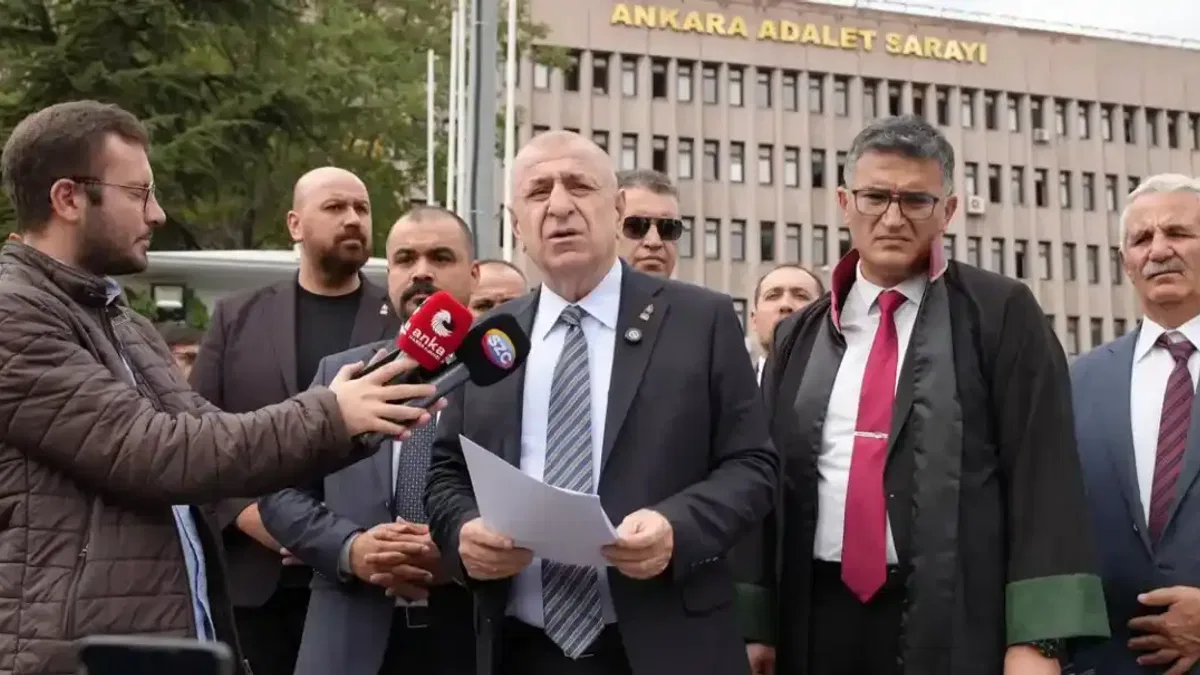 Ümit Özdağ’dan Diyarbakır’daki Kürtçe tabelalarla ilgili suç duyurusu