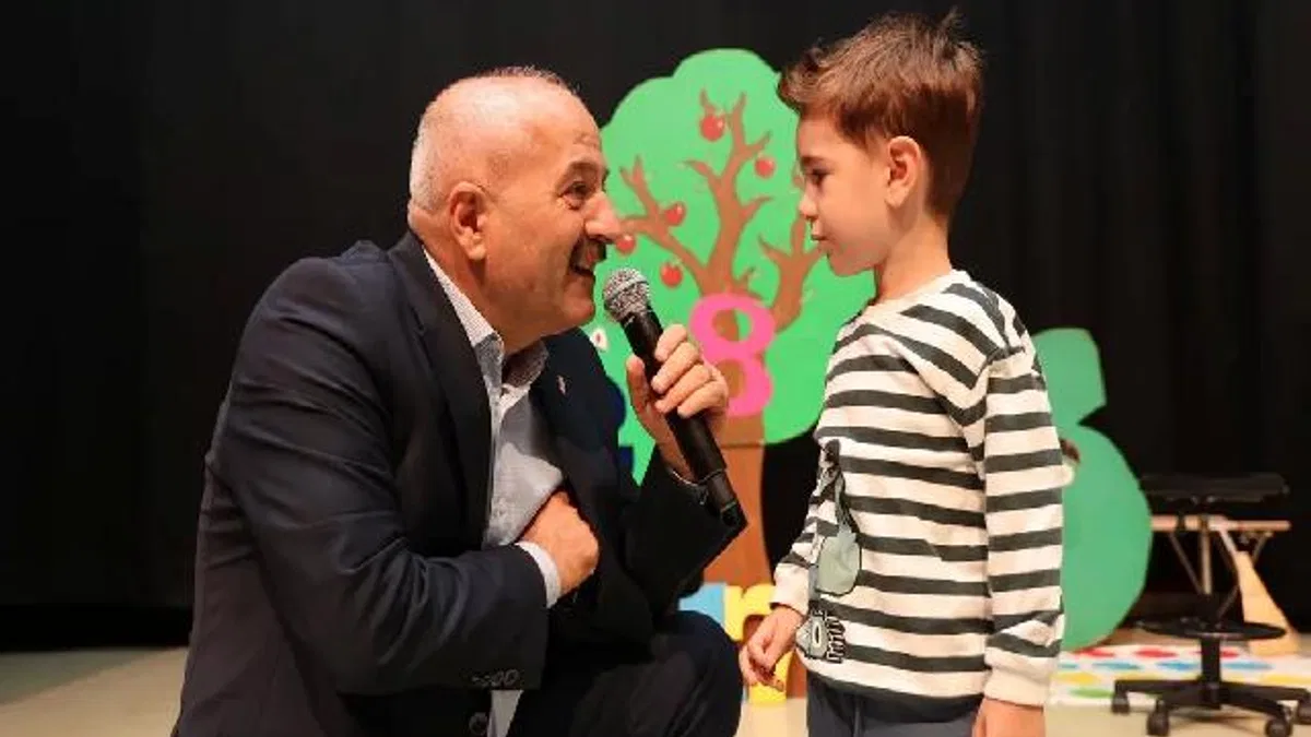 Gebze'de Başkan Büyükgöz’den miniklere sürpriz