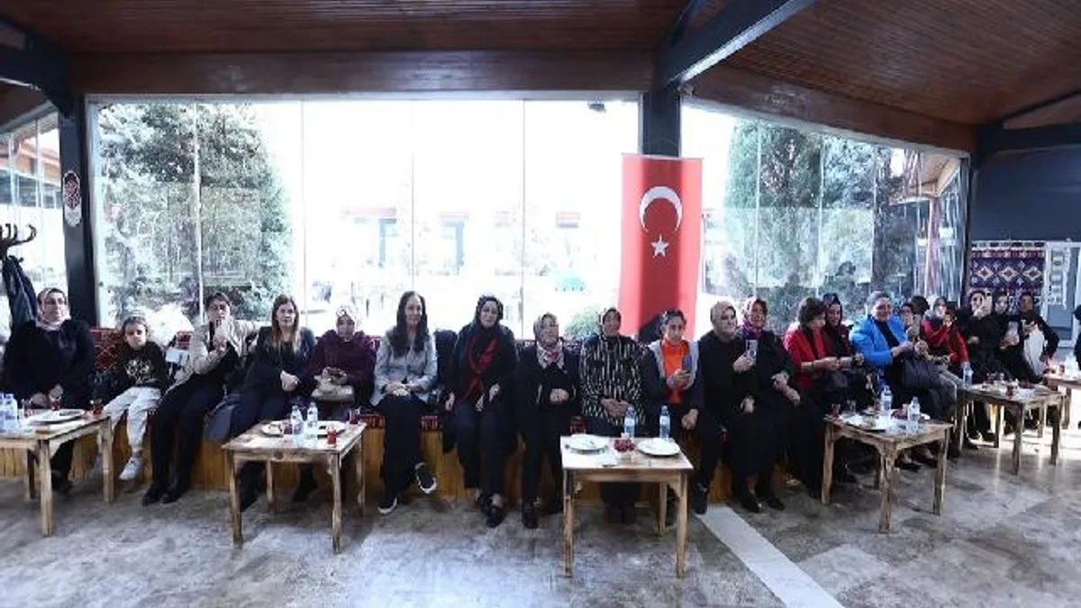 Kayserili kadın muhtarların 'büyük' buluşması