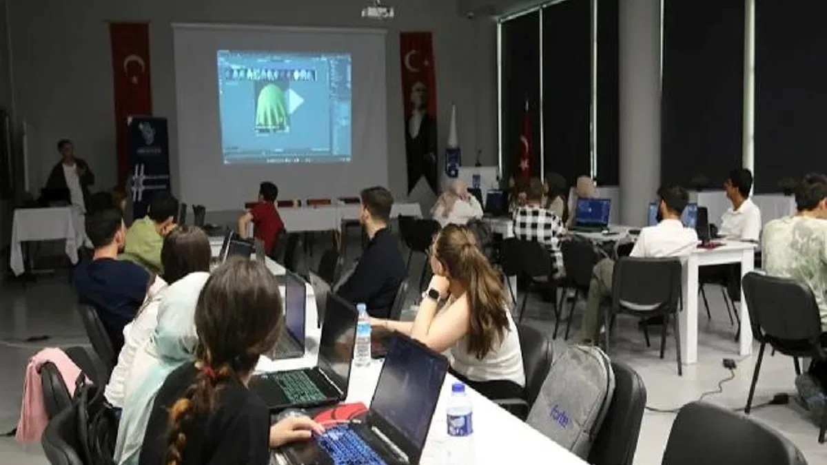 ABB'den öğrencilere 3D modelleme kursu