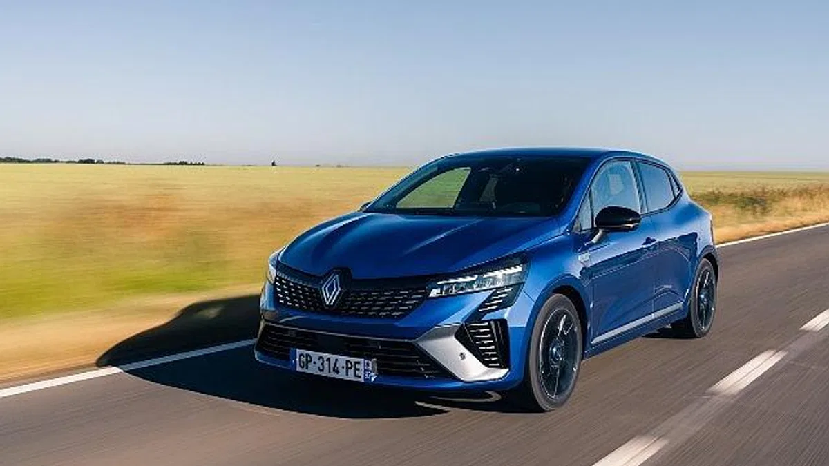 Kasım Ayında Açık Ara Satış Lideri Olan Renault Rekorlar Kırmaya Devam Ediyor