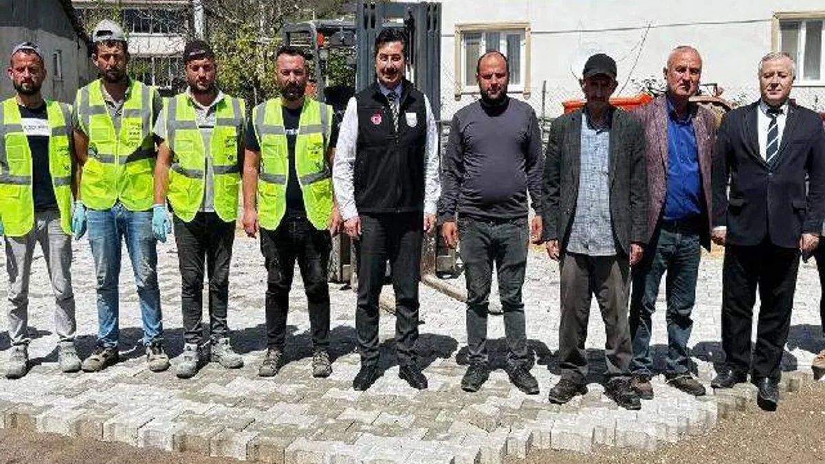 Bursa Yenişehir'de Ercan Özel sahada! Burcun'un yolları yenileniyor