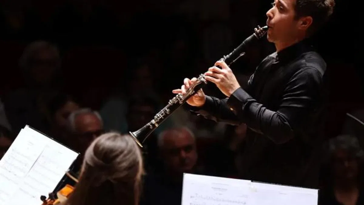 İzmir Oda Orkestrası dünyaca ünlü klarnetçi Barragán ile sahne aldı