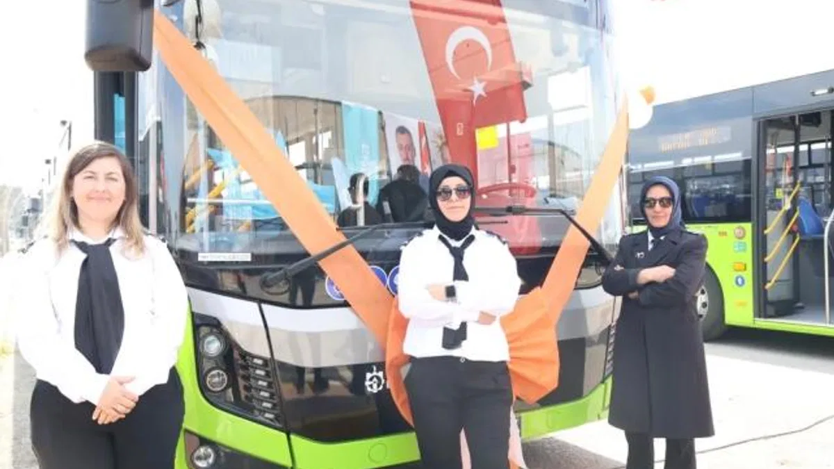 Kocaeli Büyükşehir'in filosuna 4 ayda 123 otobüs