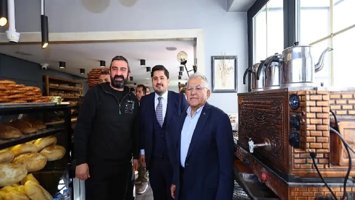 Memduh Büyükkılıç'tan Hunat esnafına ziyaret