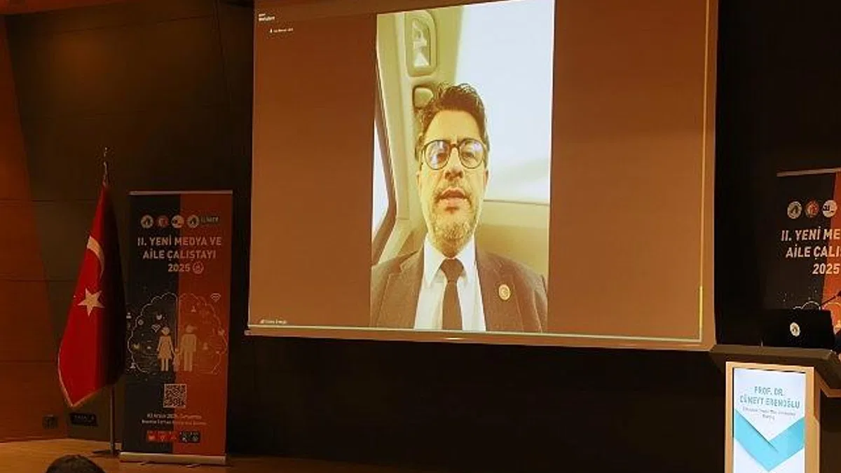 Sofraya bir tabak da telefonlar için…