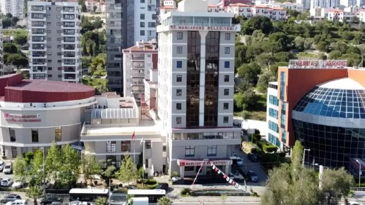 İzmir Narlıdere’den gençlere sanatla çevre bilinci