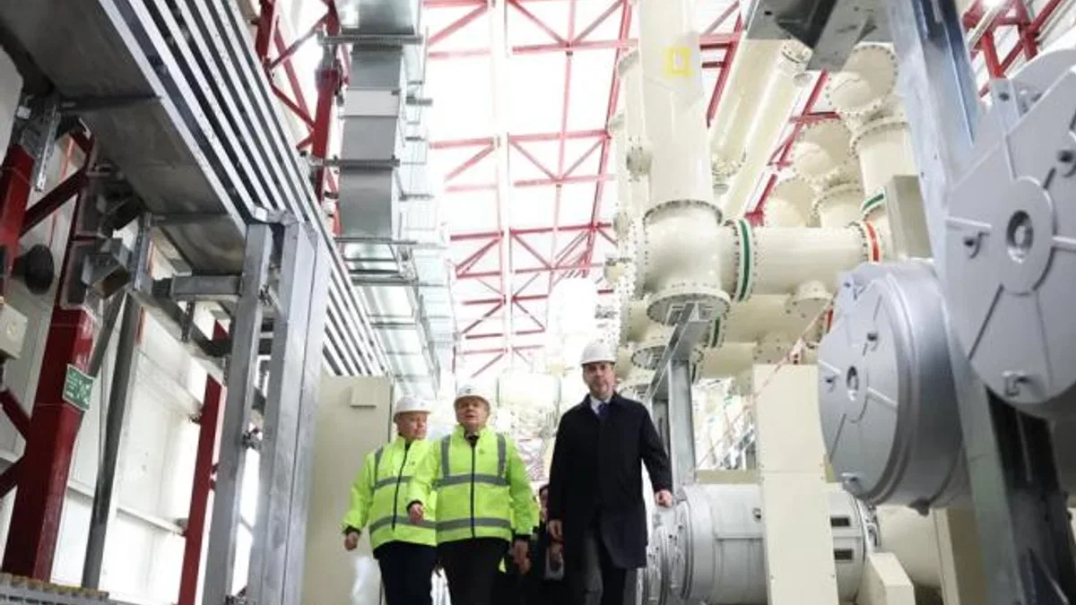 Bakan Bayraktar'dan Akkuyu Nükleer Santrali'ne inceleme... 2050'de kapasite 20 bin megavata çıkacak