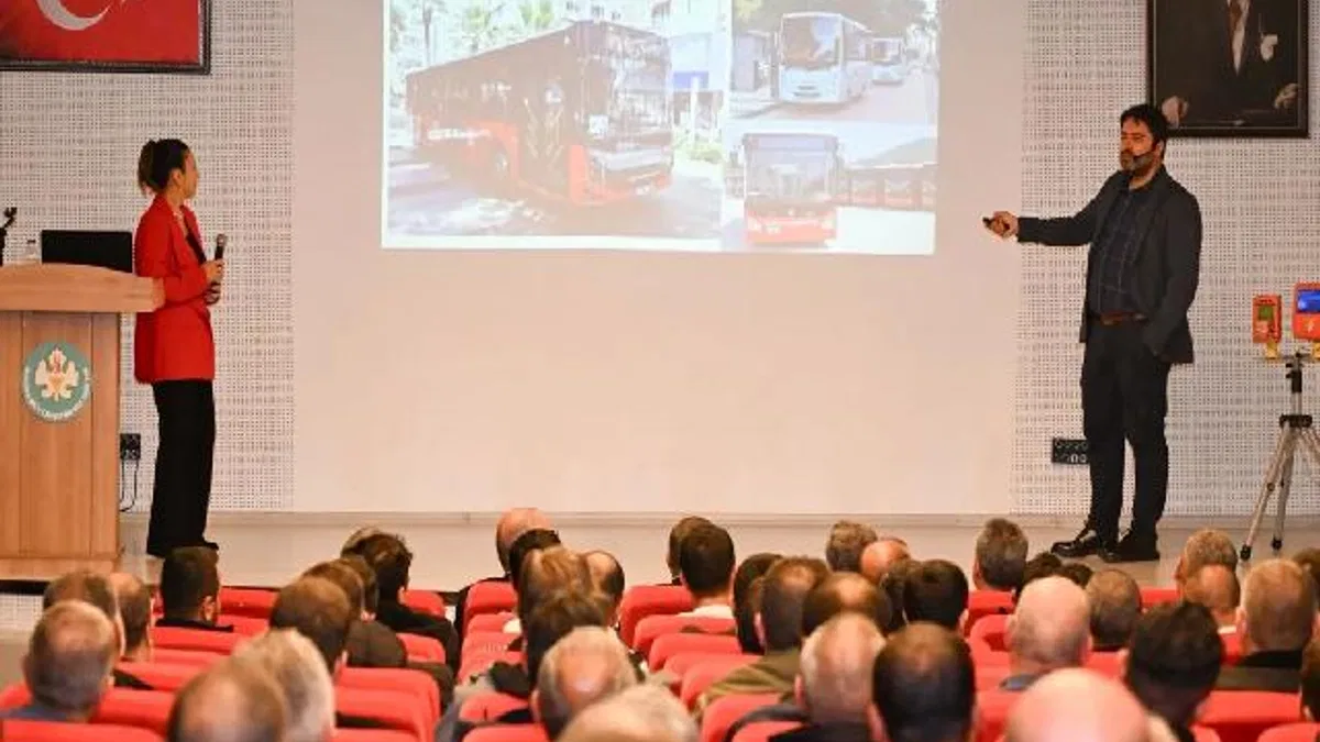 Manisa Büyükşehir’den bin şoföre nezaket eğitimi