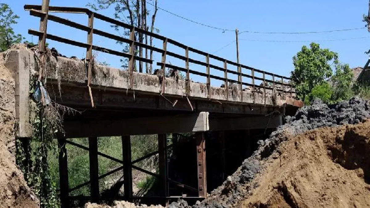 Sakarya’da Akyazı-Hendek Köprüsü yenileniyor